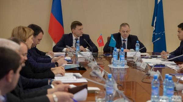 Алтайский край и Сахалинская область активизируют сотрудничество между регионами