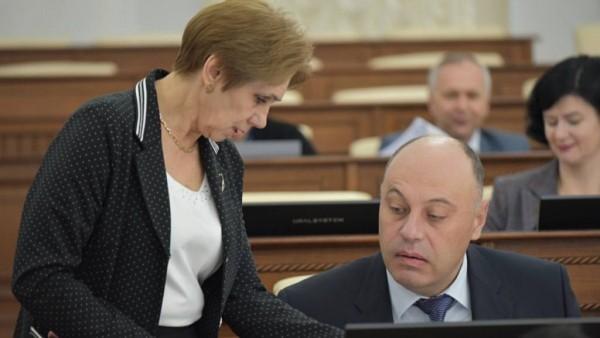 В краевом парламенте прошли заседания фракций