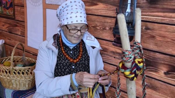 Депутаты предлагают расширить список мест традиционного проживания кумандинцев Депутаты предлагают расширить список мест традиционного проживания кумандинцев
