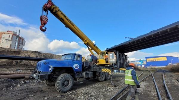 Строительство первой опоры моста на проспекте Ленина в Барнауле завершат через 10 дней