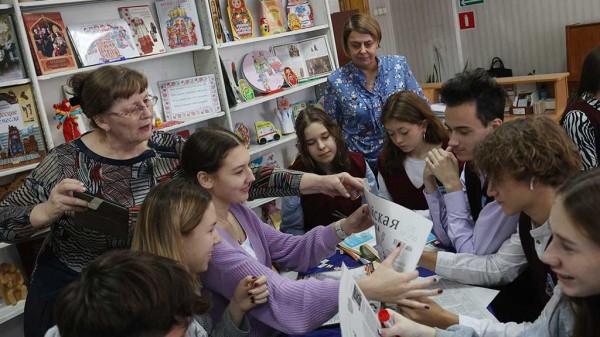 Корреспондент «Алтайской правды» провела мастер-класс для барнаульских лицеистов Корреспондент «Алтайской правды» провела мастер-класс для барнаульских лицеистов