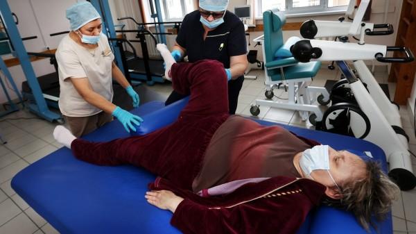 Более тысячи барнаульцев ежегодно проходят реабилитацию после инсульта