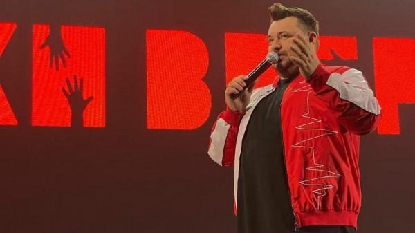 Лидер группы «Руки Вверх!» Сергей Жуков опубликовал видео с барнаульского концерта Лидер группы «Руки Вверх!» Сергей Жуков опубликовал видео с барнаульского концерта