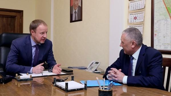 Губернатор Алтайского края встретился с главой Тюменцевского района Губернатор Алтайского края встретился с главой Тюменцевского района