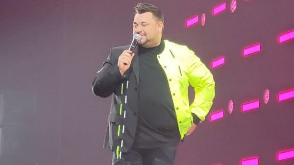 Лидер группы «Руки Вверх!» Сергей Жуков опубликовал видео с барнаульского концерта Лидер группы «Руки Вверх!» Сергей Жуков опубликовал видео с барнаульского концерта