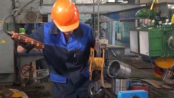 В Алтайском крае увеличился выпуск кранов и подъемных механизмов В Алтайском крае увеличился выпуск кранов и подъемных механизмов