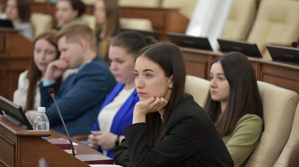 1 декабря пройдет сессия Молодежного Парламента, посвященная 20-летию представительного органа