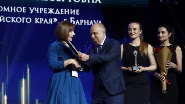 Представительница Алтайского края впервые стала лауреатом премии «Гордость нации» Представительница Алтайского края впервые стала лауреатом премии «Гордость нации»