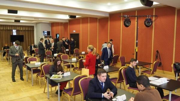 Виктор Томенко и Посол КНР в России обсудили развитие торгово-экономических связей Виктор Томенко и Посол КНР в России обсудили развитие торгово-экономических связей