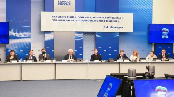 Поддержка участников СВО и семей с детьми: «Единая Россия» подвела итоги законодательной работы в уходящем 2022 году Поддержка участников СВО и семей с детьми: «Единая Россия» подвела итоги законодательной работы в уходящем 2022 году