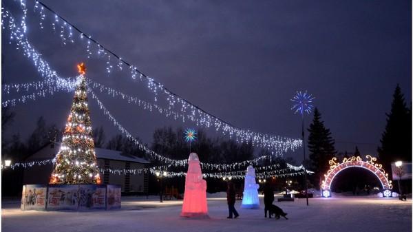 В Барнауле открыли снежный городок