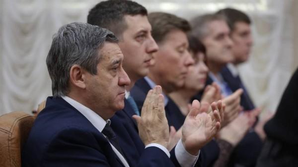 Полпред в СФО Анатолий Серышев принял участие в церемонии вручения госнаград жителям Алтайского края Полпред в СФО Анатолий Серышев принял участие в церемонии вручения госнаград жителям Алтайского края