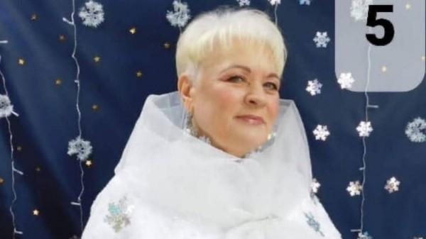 Волонтер из Камня-на-Оби организовала новогодний конкурс для женщин серебряного возраста Волонтер из Камня-на-Оби организовала новогодний конкурс для женщин серебряного возраста