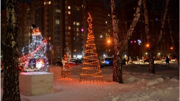 В Барнауле открыли снежный городок