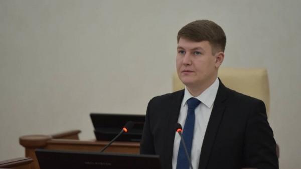 Изменения в Устав Алтайского края, кодекс о выборах, бесплатная юридическая помощь: комитет АКЗС по правовой политике и местному самоуправлению подводит итоги года