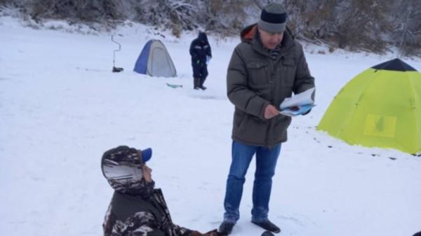 Акция «Безопасный лёд» продолжается в Барнауле Акция «Безопасный лёд» продолжается в Барнауле