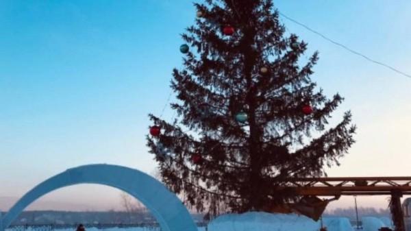 Бийск активно подготавливают к Новому году