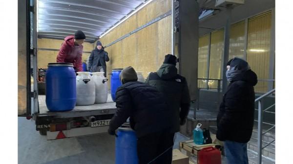 В Оренбург из Бийска ушел пятитонный грузовик с гуманитарной помощью для мобилизованных земляков В Оренбург из Бийска ушел пятитонный грузовик с гуманитарной помощью для мобилизованных земляков