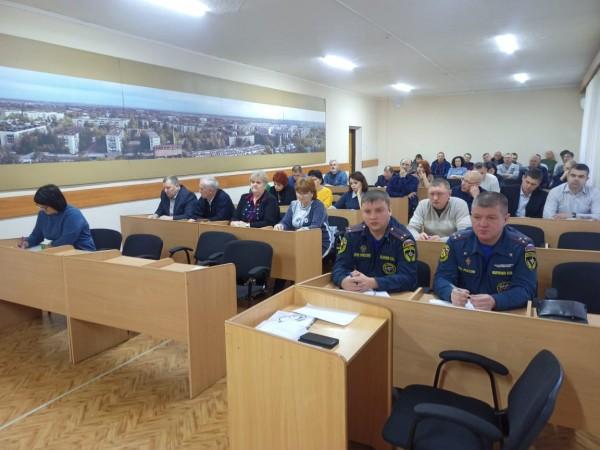 Сегодня в Славгороде состоялось заседание комиссии по предупреждению и ликвидации чрезвычайных ситуаций и обеспечению пожарной безопасности Сегодня в Славгороде состоялось заседание комиссии по предупреждению и ликвидации чрезвычайных ситуаций и обеспечению пожарной безопасности
