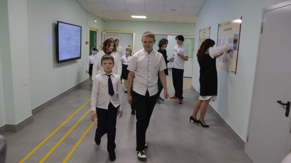 В Новоалтайске открылась школа с детским технопарком В Новоалтайске открылась школа с детским технопарком
