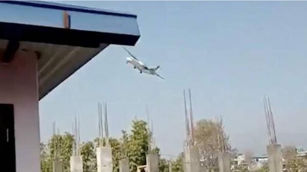 В Непале разбился самолет с россиянами на борту В Непале разбился самолет с россиянами на борту