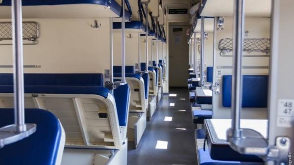В России пассажиры верхних полок плацкарта смогут сидеть на нижних
