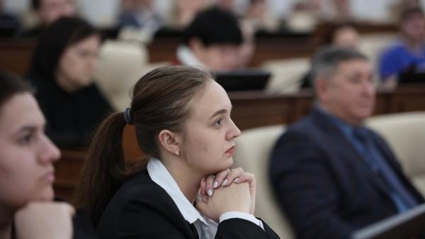 В Парламентском центре прошел IX Конвент лидеров студенческого самоуправления Алтая