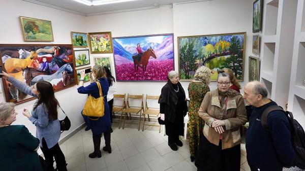 В Барнауле открылась юбилейная выставка известного художника Владимира Максименко В Барнауле открылась юбилейная выставка известного художника Владимира Максименко