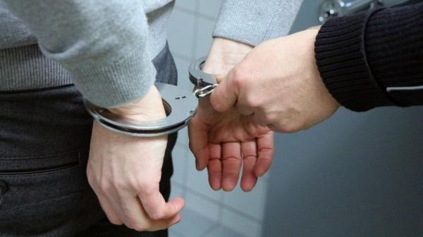Срубил бабла и «раскололся». Начальник алтайского лесничества брал скромные взятки, но все равно попал под статью Срубил бабла и «раскололся». Начальник алтайского лесничества брал скромные взятки, но все равно попал под статью