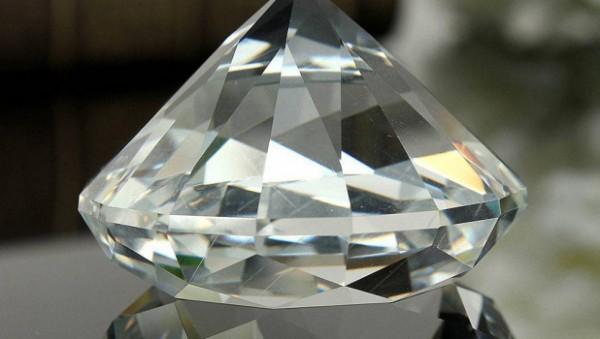 Swarovski полностью уходит с&nbsp;российского рынка