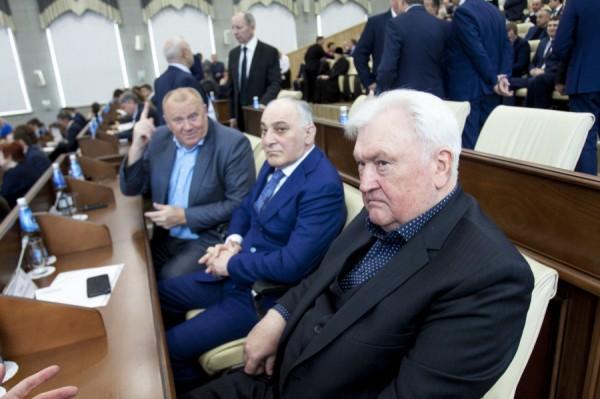 «Не Брюс Всемогущий». О чем говорил глава Барнаула в отчете и как на это реагировали депутаты «Не Брюс Всемогущий». О чем говорил глава Барнаула в отчете и как на это реагировали депутаты