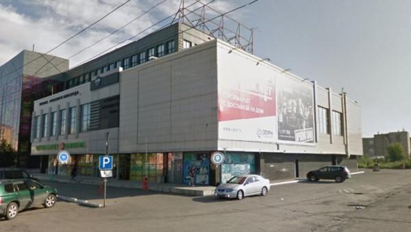Ступеньки вниз, эмоции вверх. В Барнауле разгорелся спор, связанный с лестницей у бывшего Дома быта Ступеньки вниз, эмоции вверх. В Барнауле разгорелся спор, связанный с лестницей у бывшего Дома быта