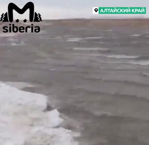 Затопленные улицы, моря и сорванные крыши. Как Алтайский край «отпраздновал» 8 марта Затопленные улицы, моря и сорванные крыши. Как Алтайский край «отпраздновал» 8 марта