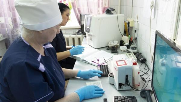 Анализируй это. В барнаульскую больницу скорой помощи № 1 доставили новейшее диагностическое оборудование Анализируй это. В барнаульскую больницу скорой помощи № 1 доставили новейшее диагностическое оборудование