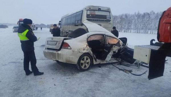 Скончалась мама трехлетнего мальчика, который вместе с отцом погиб в ДТП на трассе Барнаул — Новосибирск Скончалась мама трехлетнего мальчика, который вместе с отцом погиб в ДТП на трассе Барнаул — Новосибирск