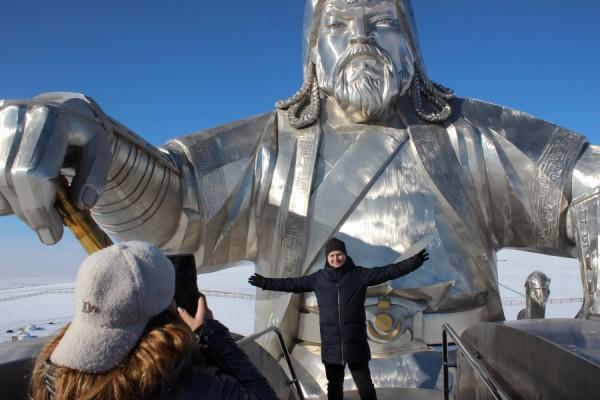 Красный боец, великий монастырь и мегаполис с традициями. Чем Улан-Батор удивил altapress.ru Красный боец, великий монастырь и мегаполис с традициями. Чем Улан-Батор удивил altapress.ru