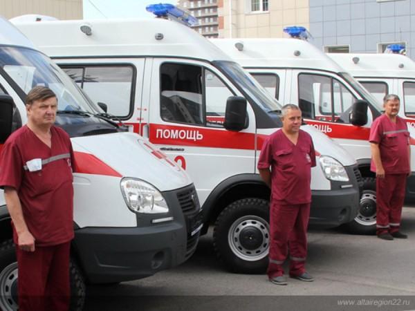 Мать с задыхающимся от пневмонии ребенком выгнали из кареты скорой помощи Мать с задыхающимся от пневмонии ребенком выгнали из кареты скорой помощи