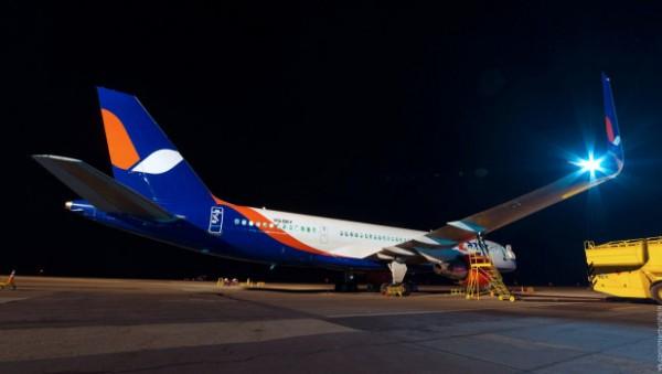 Самолет авиакомпании Azur Air вылетел из Пхукета в Толмачево спустя сутки Самолет авиакомпании Azur Air вылетел из Пхукета в Толмачево спустя сутки