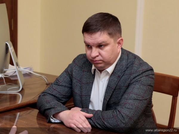Минтранс освещает путь. Какие проблемы алтайских дорог решат в текущем году Минтранс освещает путь. Какие проблемы алтайских дорог решат в текущем году