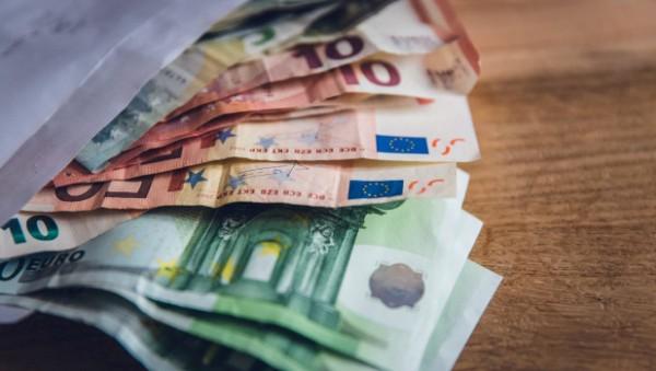 Курс евро пробил отметку в&nbsp;90 рублей