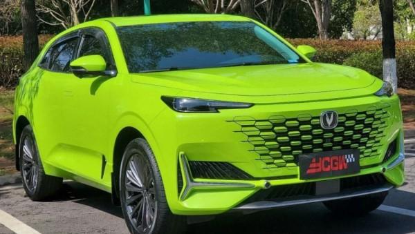 Ярко-кислотный Changan UNI-K продают за&nbsp;3 млн рублей в&nbsp;Барнауле