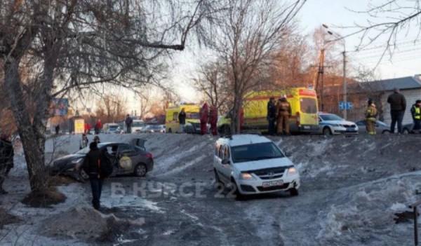 В&nbsp;Барнауле прошел суд над таксистом, из-за которого погибла семья