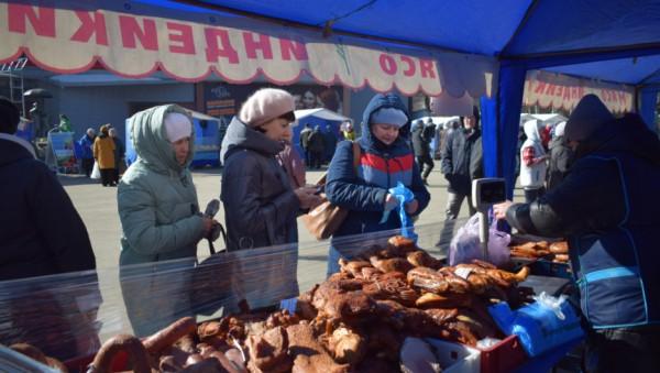 Барнаульцы закупились продуктами на&nbsp;9,2 млн рублей во&nbsp;время ярмарки