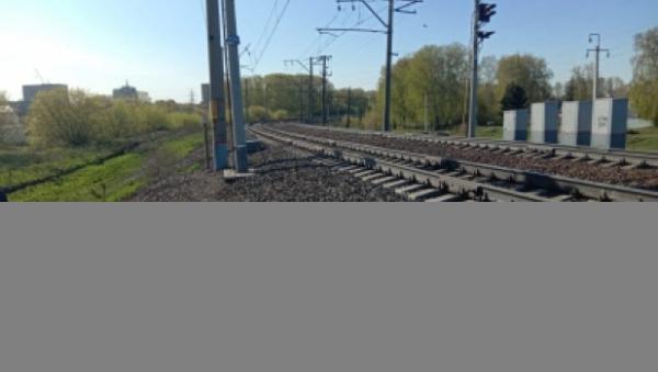Подросток погиб под поездом из-за наушников Подросток погиб под поездом из-за наушников
