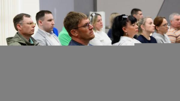Стучите и откроется. Алтайским предпринимателям предложили лично включиться в борьбу с нелегалами