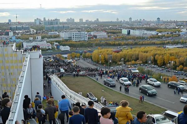 Дневной кошмар. Нейросеть нарисовала сюрреалистичную лестницу Нагорного парка в Барнауле Дневной кошмар. Нейросеть нарисовала сюрреалистичную лестницу Нагорного парка в Барнауле
