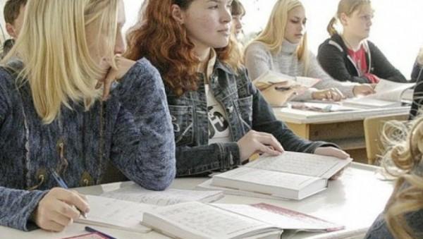 Стало известно, сколько барнаульских школьников сдают ЕГЭ по русскому языку