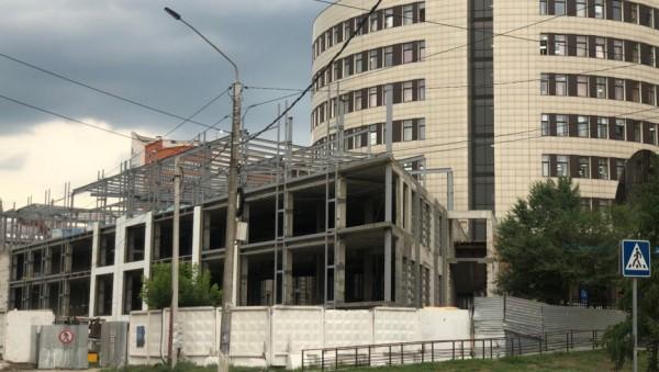 В бывшем недострое «СтройГАЗа» в Барнауле продают дорогущие офисы В бывшем недострое «СтройГАЗа» в Барнауле продают дорогущие офисы