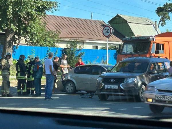 Несколько серьезных ДТП произошли в Барнауле за утро Несколько серьезных ДТП произошли в Барнауле за утро