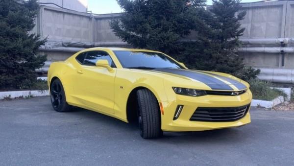 Усовершенствованный Бамблби. Chevrolet Camaro продают в Барнауле за 2,8 млн рублей Усовершенствованный Бамблби. Chevrolet Camaro продают в Барнауле за 2,8 млн рублей